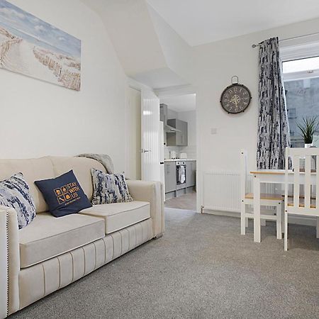 Seaside Haven On Newcomen Grove, Redcar Retreat Bagian luar foto